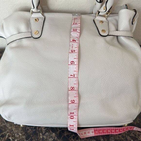 New Michael Kors Megan Large Vanilla Satchel Crossbody - Picture 13 of 16